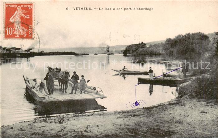 Vetheuil 95 Val-d Oise Le bac a son port d_abordage