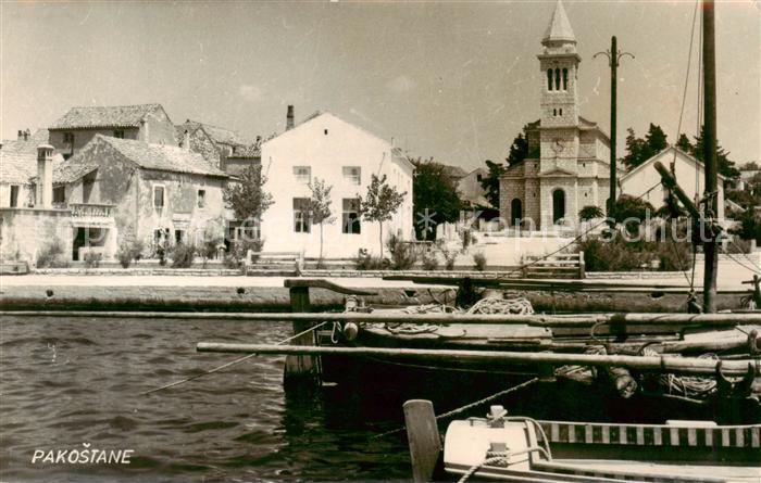 Pakostane Croatia im Hafen Blick zur Kirche