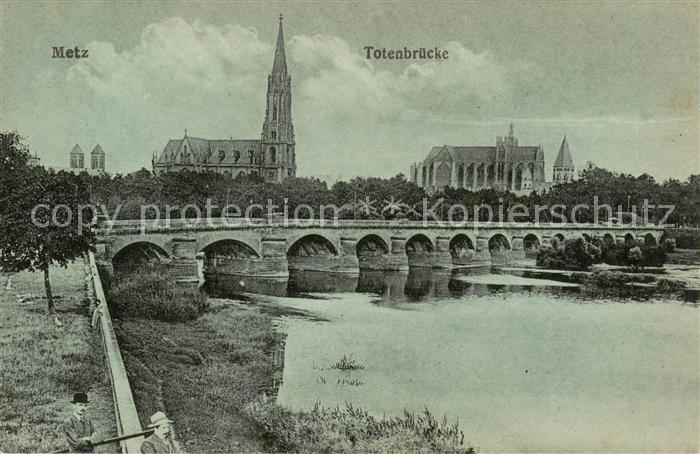 Metz  57 Moselle Totenbruecke Kirchen