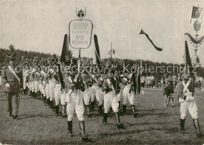 Bad Kissingen Jugendmusikkorps in der Traditionsuniform fraenkischer Grenadiere