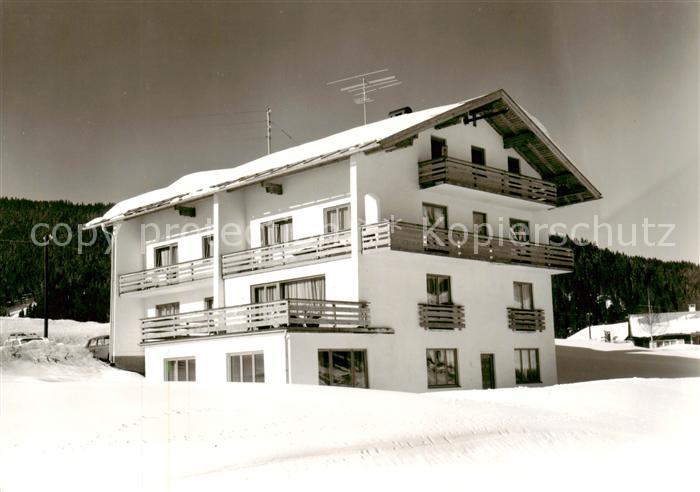 Riezlern Kleinwalsertal Vorarlberg Haus Fuhrmann Gaestehaus Pension Winterlandsc