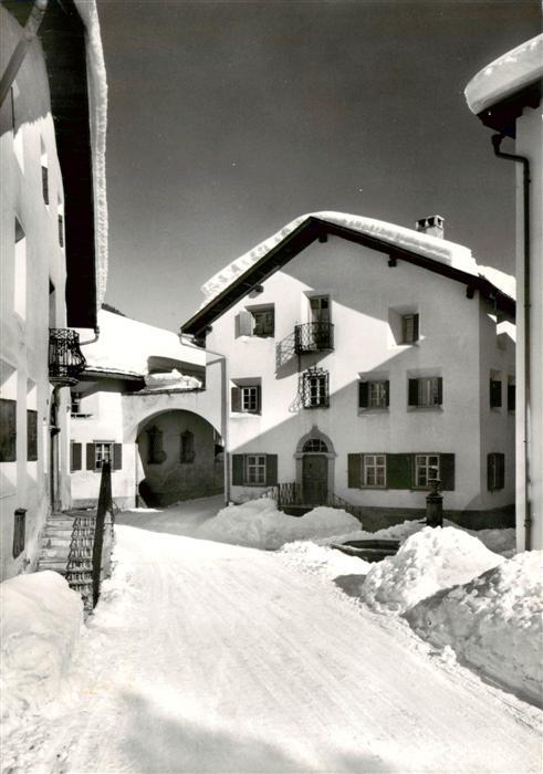 Bever Maloja GR Dorfpartie im Winter