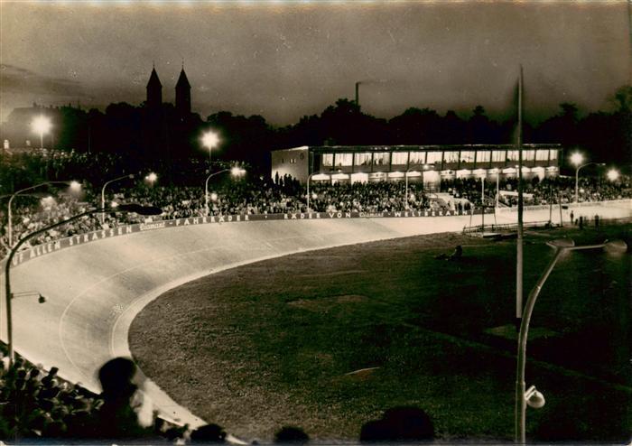 LEIPZIG Sachsen Messestadt Alfred-Rosch-Kampfbahn Wettkampfstaette der Radweltme