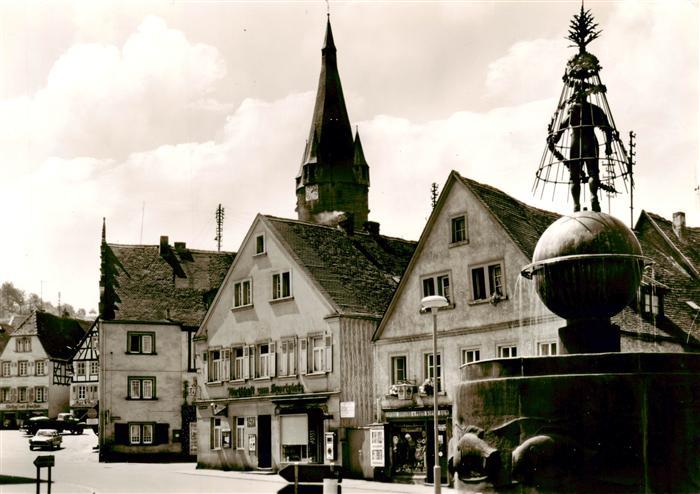 Ottweiler Marktplatz mit Brunnen