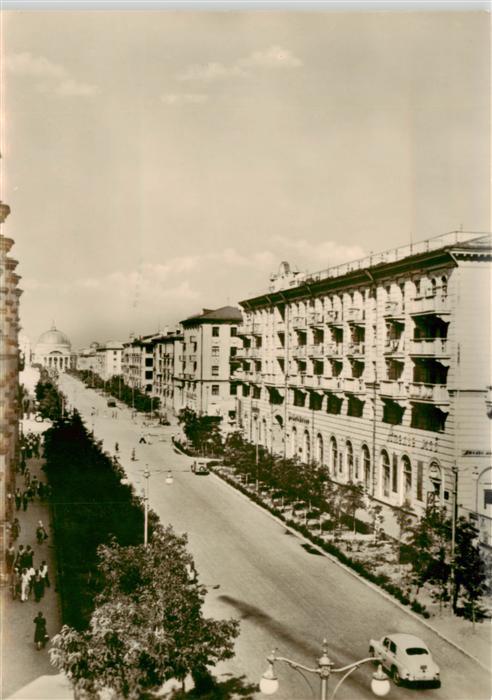 Stalingrad Wolgograd Friedensstrasse mit Planetarium