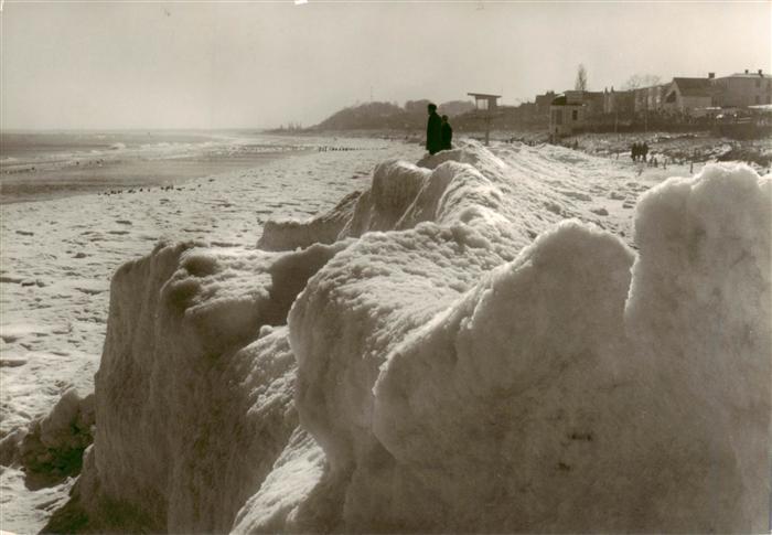 Bansin Ostseebad Eisberge am Strand
