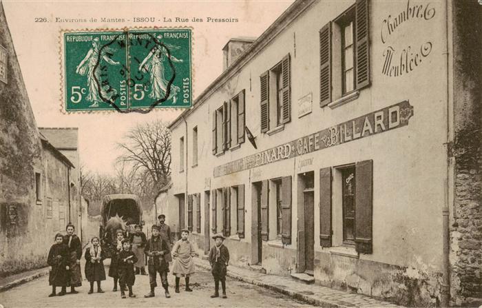 Issou 78 Yvelines La Rue des Pressoirs