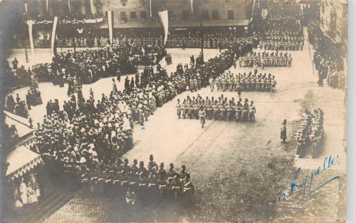 NueRNBERG CITY Militaerischer Aufmarsch