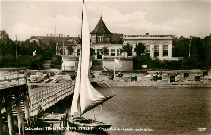 Timmendorf  Timmendorfer Strand Strandhalle Landungsbruecke