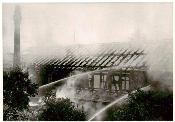 Zug  ZG Loeschung eines Haeuserbrandes