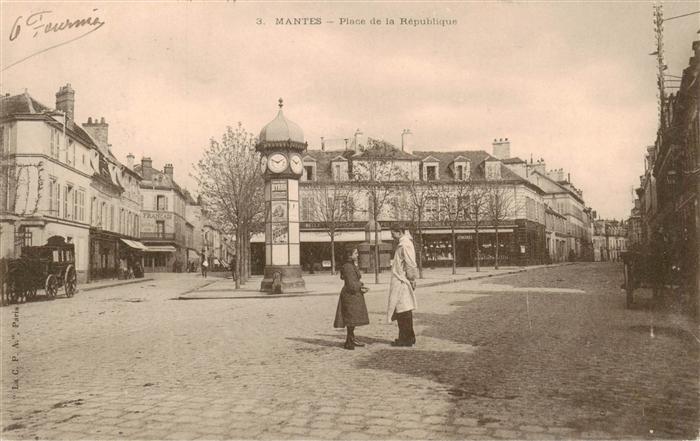Mantes-la-Jolie Mantes-sur-Seine 78 Yvelines Place de la Republique