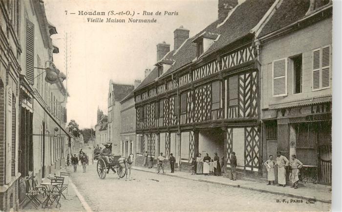 Houdan 78 Yvelins Rue de Paris Vieille Maison Normande