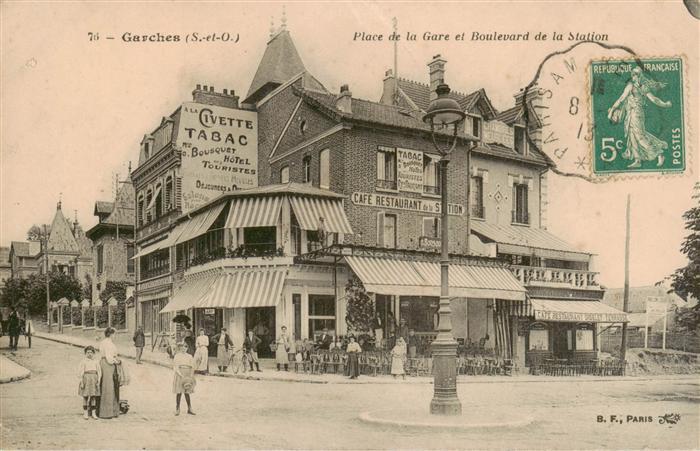 Garches 92 Hauts-de-Seine Place de la Gare et Boulevard de la Station