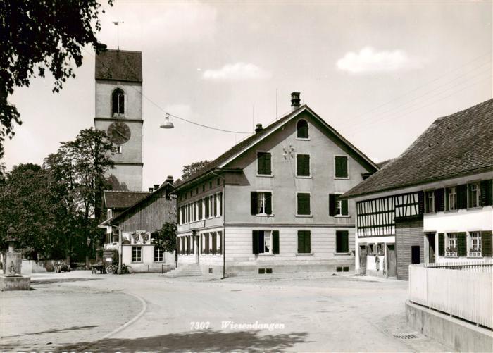 Wiesendangen Ortszentrum Blick zur Kirche