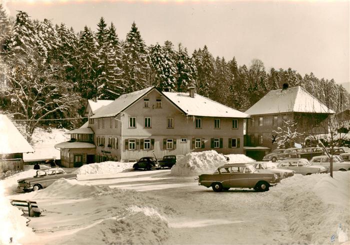 Marxzell Karsruhe BW Waldhotel Bergschmiede im Winter