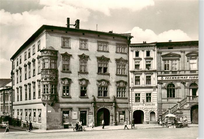 Olomouc Olmuetz CZ Namesti Rudé marmady Haunschilduv palac