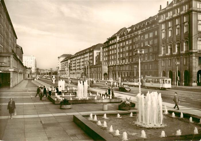 Strassenbahn Tramway-- Dresden Ernst Thalmann Strasse