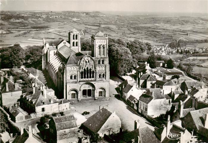 Vezelay 89 Yonne Vue aerienne de la Basilique