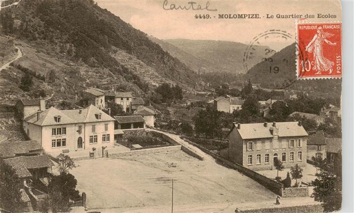Molompize 15 Cantal Le Quartier des Ecoles