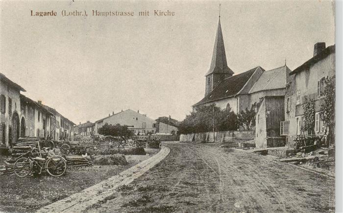 Lagarde Chateau-Salins 57 Moselle Lothringen Hauptstrasse mit Kirche