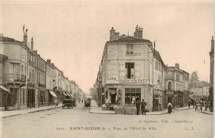 Saint-Dizier 52 Haute-Marne Place de l Hôtel de Ville