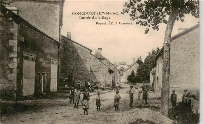 Goncourt 52 Haute-Marne Entrée du village