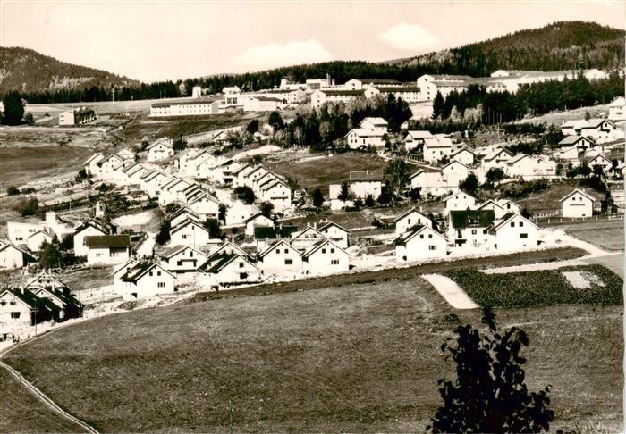 Regen Bayern Buergerholzsiedlung mit Truppenunterkunft