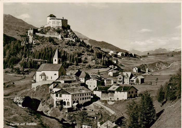 Tarasp Panorama mit Kirche und Schloss