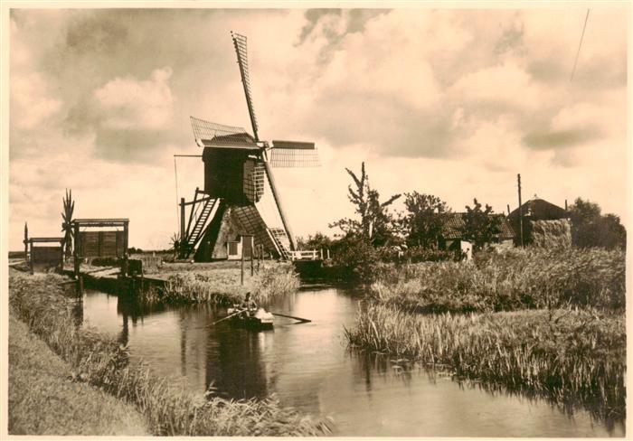 Tienhoven NL Groote Wipwatermolen mit overdekt buiten scheprad