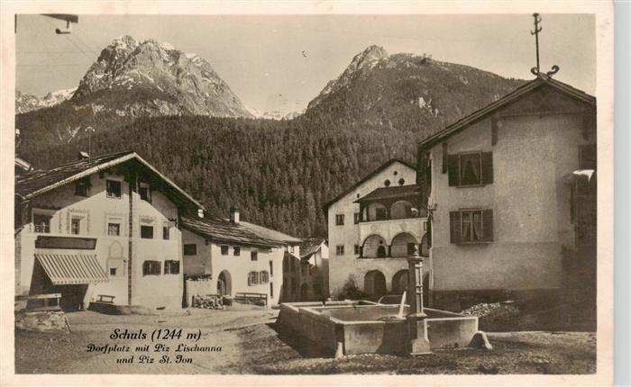 Schuls Scuol GR Dorfplatz mit Piz Lischanna und Piz St Jon