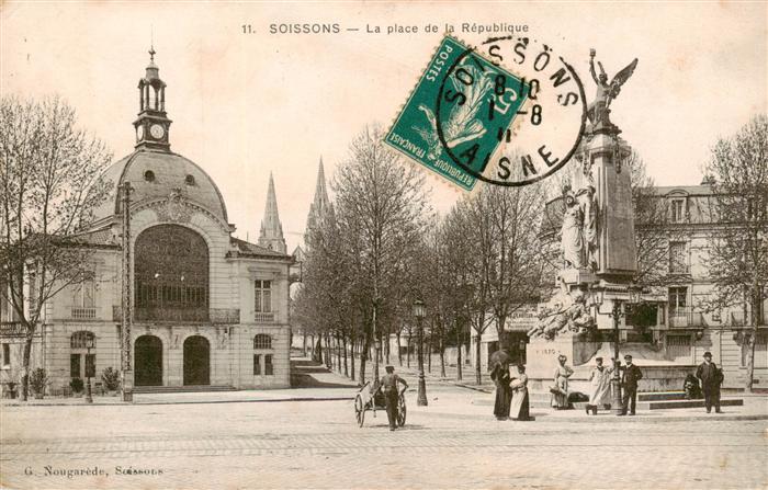 Soissons 02 Aisne Place de la République