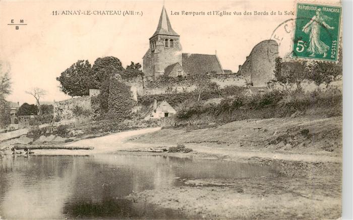 Ainay-le-Chateau 03 Allier Les remparts et l église vue des Bords de la Sologne
