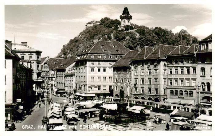 Graz  Steiermark AT Hauptplatz mit Schlossberg
