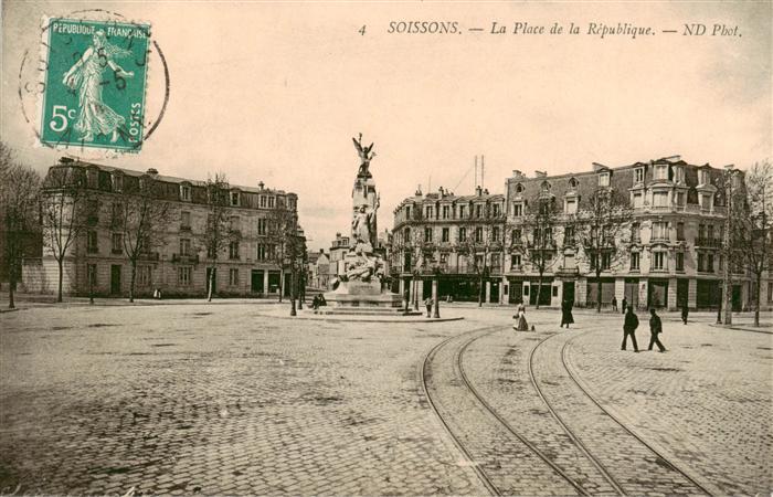 Soissons 02 Aisne Place de la République