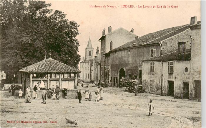 Ludres 54 Meurthe-et-Moselle Le Lavoir et Rue de la Gare