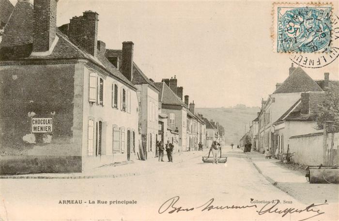 Armeau 89 Yonne La Rue principale