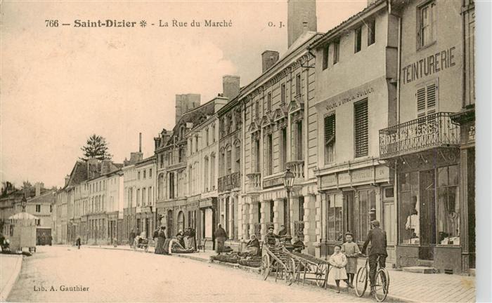 Saint-Dizier 52 Haute-Marne La Rue du Marche