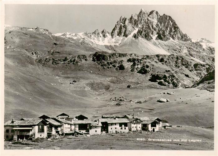 Grevasalvas GR Bergdorf mit Piz Lagrev