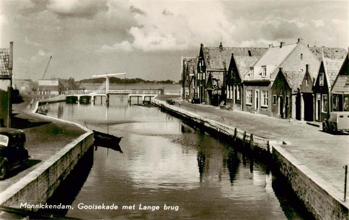 Monnickendam Monnikendam NL Gooisekade met Lange brug