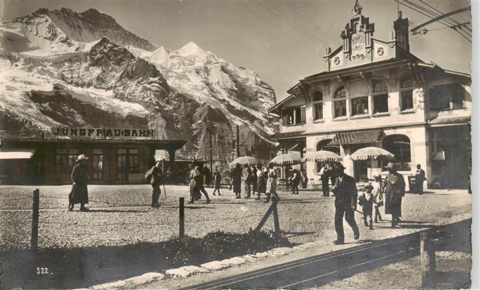 Kleine Scheidegg Interlaken BE Station mit Jungfrau