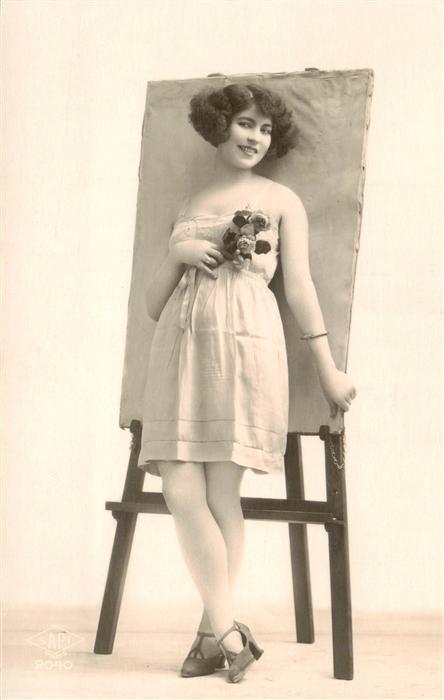 Foto SAPI Paris Nr. 2040 Frau Künstlerstaffelei