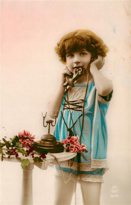 Foto PC Paris Nr. 946 Kind Telefon