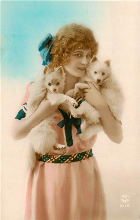 Foto PC Paris Nr. 1015 Frau Hunde Chiens dogs