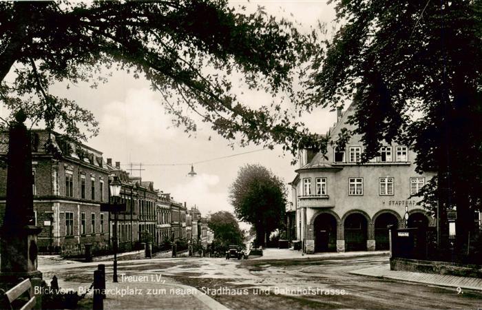 Treuen Vogtland Sachsen Blick vom Bismarckplatz Stadthaus Bahnhofstrasse