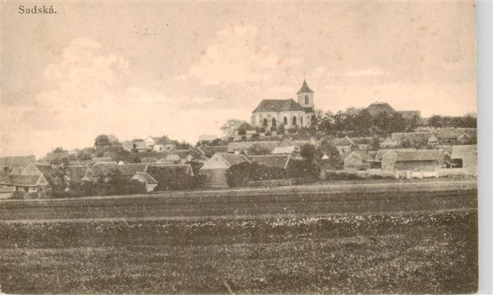 Sadska Nymburk Neuenburg Elbe CZ Ansicht mit Kirche