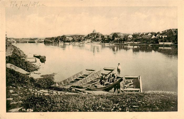 Tyn nad Vltavou CZ Uferpartie an der Moldau