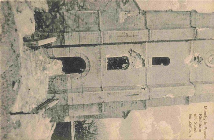 Monchy-le-Preuve Monchy-le-Preux 62 Pas-de-Calais Kirchturm mit Schuss ins Zentr