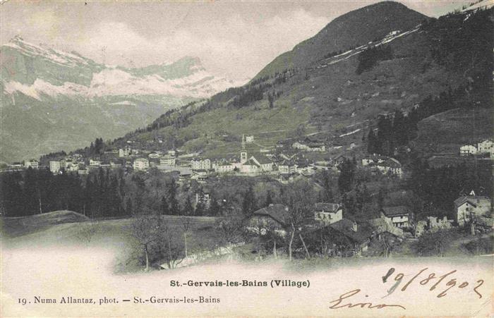 Saint-Gervais-les-Bains 74 Haute-Savoie Vue panoramique et les Alpes
