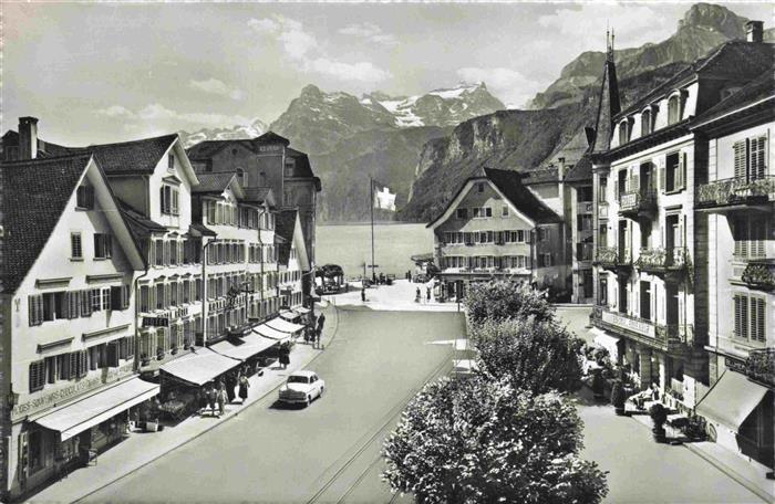 Brunnen  SZ Hauptstrasse Blick gegen Gitschen und Urirotstock