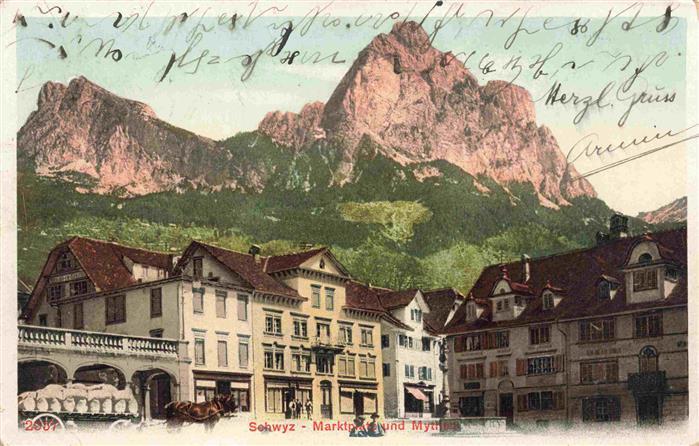 Schwyz SZ Marktplatz und Mythen